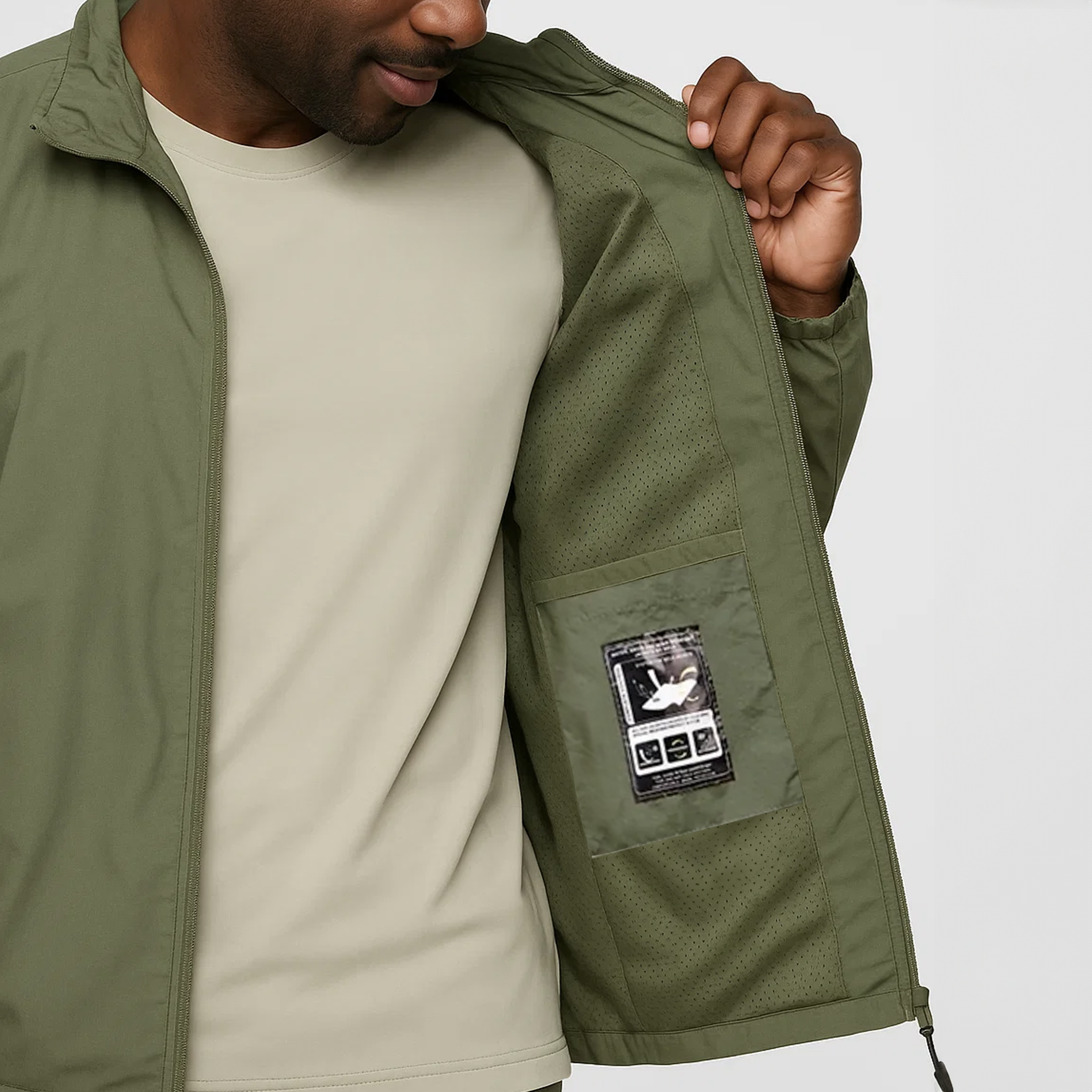 Men's Outdoor Thermal Vest - Waterproof, Breathable & 3 Zippered Pockets